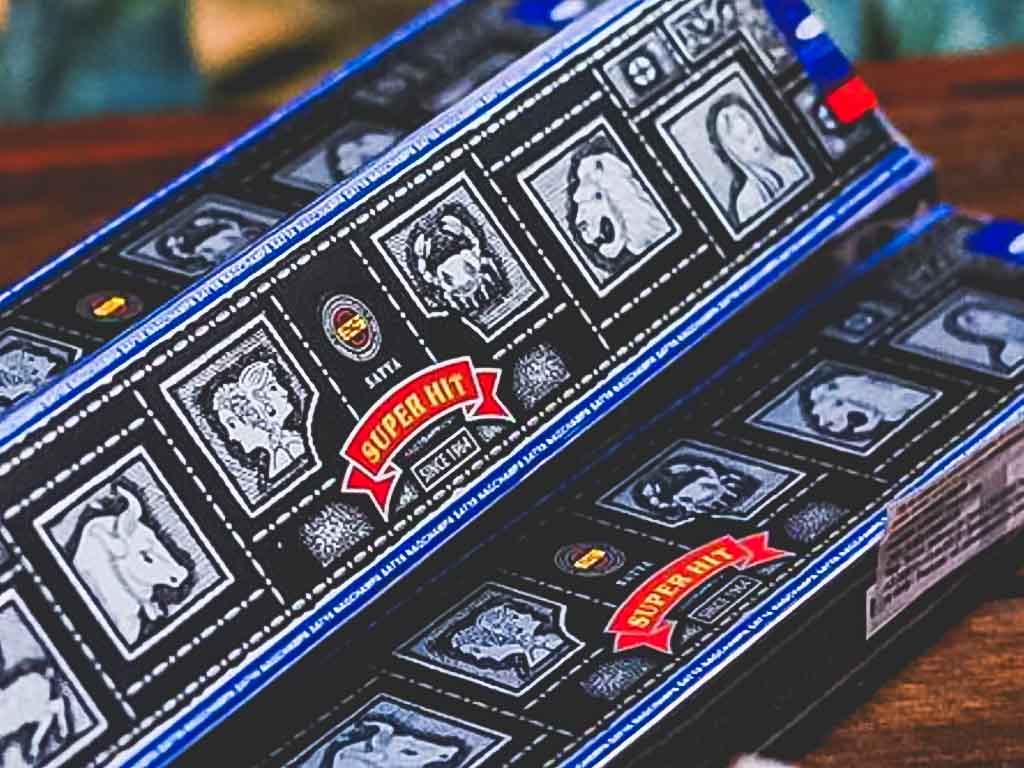 Historia de los primeros sahumerios Satya en Argentina